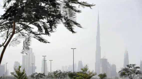 الإمارات تحذر من حالة الطقس في هذه المناطق خلال الأيام المقبلة