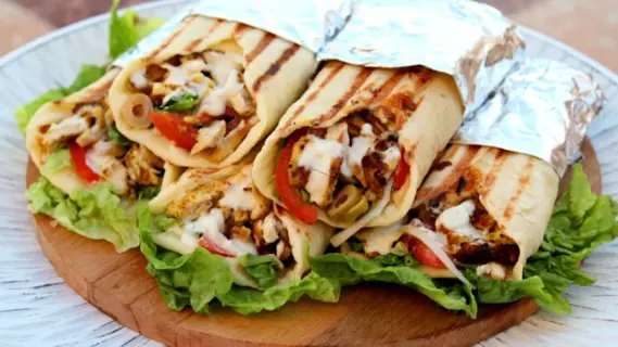كيفية تحضير شاورما الدجاج في المنزل: وصفة صحية ولذيذة