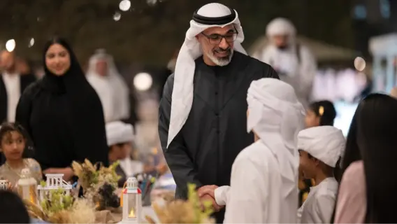 مواقع التواصل الاجتماعي: الممارسات الإيجابية والتحديات الزمنية