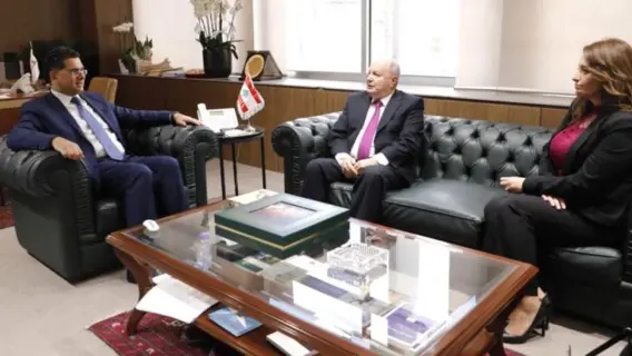 لقاء وزير الإعلام بول مرقص مع وفد مؤسسة “لابورا” لتعزيز التعاون في مجال الإعلام