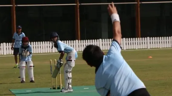 زايد عباس: موانئ دبي العالمية شريك استراتيجي في تطوير رياضة الكريكيت بالإمارات