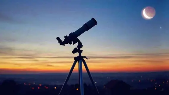 مركز الفلك الدولي يحدد موعد عيد الفطر: الأحد أم الاثنين؟