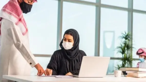 البطالة في المملكة تسجل انخفاضًا تاريخيًا ومشاركة المرأة السعودية تصل إلى 36%