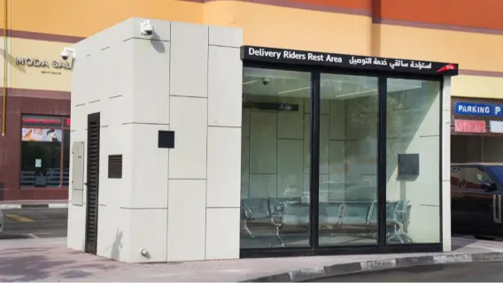 إنجاز 20 استراحة مكيفة لسائقي دراجات التوصيل في دبي