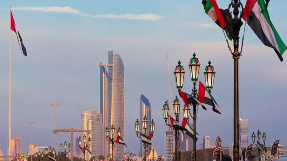 احتفالات الأعياد في الإمارات تجمع بين التراث والتكنولوجيا الحديثة