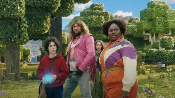 جيسون موموا وجاك بلاك يقدمان تجربة فنية فريدة في فيلم «ماينكرافت»