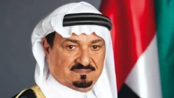 حاكم عجمان يقدم واجب العزاء في وفاة الشيخة حصة بنت حميد الشامسي