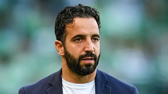 أموريم يتحدث عن "طاقة مختلفة" في مانشستر يونايتد بعد تحسن النتائج