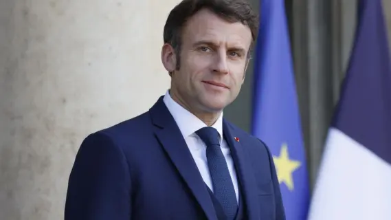 ماكرون يعرض دعم فرنسا لإسرائيل لمواجهة الحرائق