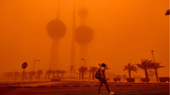 أجواء حارة وأمطار متوقعة في طقس الكويت اليوم