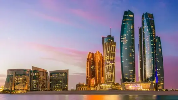 Abu Dhabi Unveils Ambitious 2050 Energy Strategy to Attract Investment