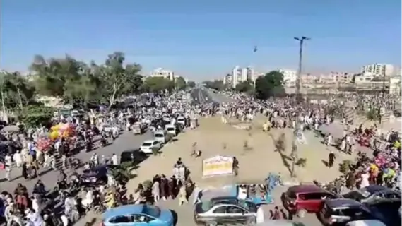 باكستان: هروب سجناء في كراتشي بعد زلزال مدمر