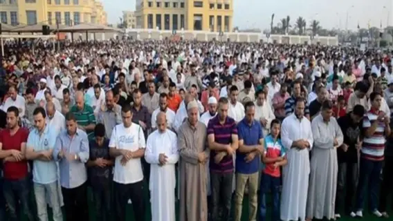 الأوقاف المصرية تصدر توجيهات بشأن صفوف الصلاة في مصلى العيد