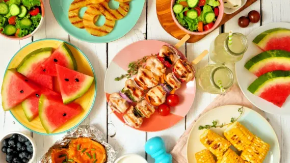 تعرف على أفضل الأطعمة لمواجهة حرارة الصيف