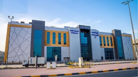 كيفية إصدار إذن مغادرة العمال عبر بوابة "أسهل" في الكويت