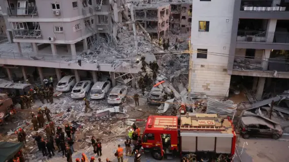 Ongoing Israel-Iran Conflict Sees New Wave of Strikes