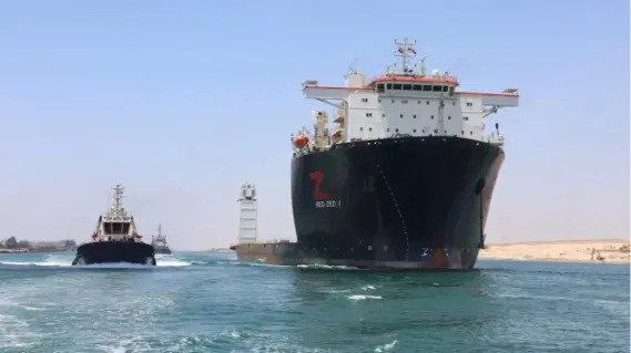 قناة السويس توضح تفاصيل حادث جنوح السفينة "RED ZED 1" بلا خسائر بشرية