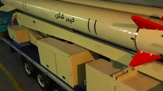 إيران تطلق صاروخ "خيبر" لأول مرة على تل أبيب