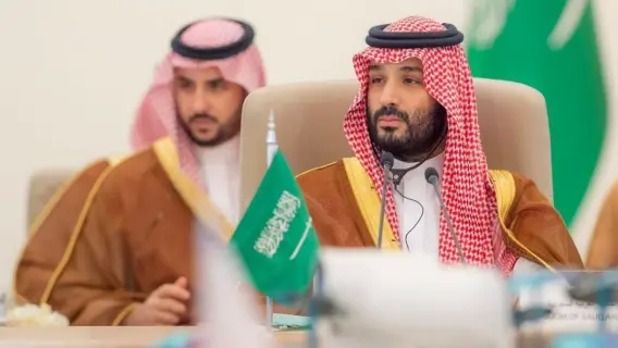 ولي العهد السعودي يؤكد لأمير قطر دعم الرياض وتضامنها الكامل