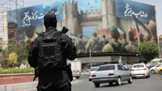 كيف شنت تل أبيب حملة سرية على إيران وأستهدفت زعزعة القيادة