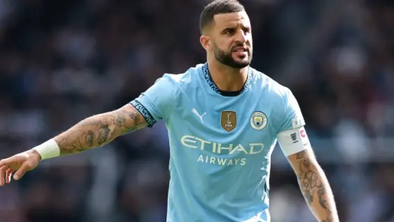 كايل ووكر ينضم رسميًا لبيرنلي حتى 2027