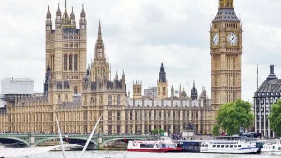 العموم البريطاني يوافق على تأسيس هيئة مستقلة لتنظيم كرة القدم