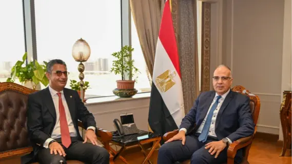 أهمية تطوير مصانع السكر في إجتماع وزارتي الري والتموين