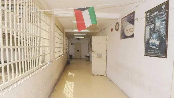 الحكم بحبس 3 مصريين 7 سنوات وتغريمهم مليون درهم بتهمة تزوير الفواتير