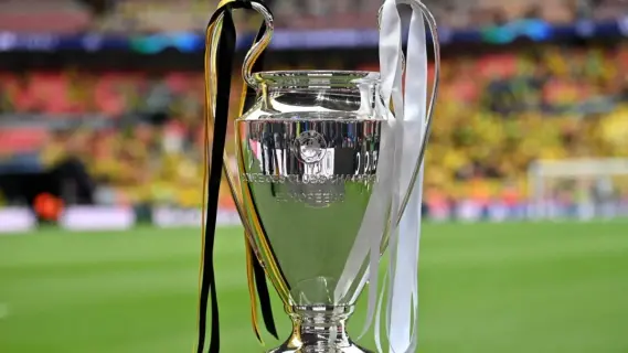 مواجهات نارية في دوري الأبطال الأوروبية وأبرز مباريات ودية اليوم والقنوات الناقلة