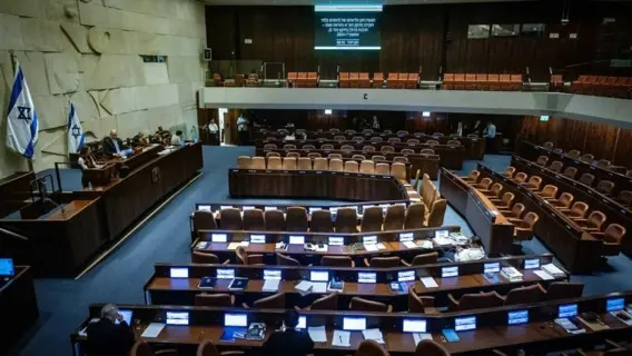 الكنيست يدرس قراراً حول فرض السيادة الإسرائيلية على الضفة الغربية