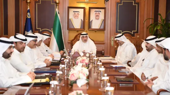 الكويت تسحب الجنسية من 15 شخصًا بقرار من اللجنة العليا للجنسية