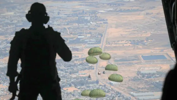 إسبانيا تخطط لإسقاط مساعدات إنسانية فوق غزة هذا الأسبوع