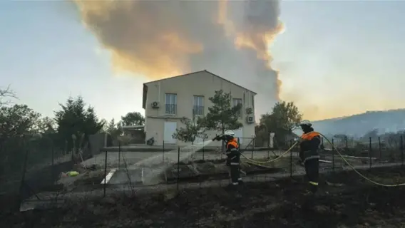 حريق مدمر يلتهم آلاف الهكتارات في جنوب فرنسا