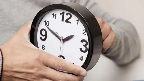 مصر: موعد تغيير الساعة وبدء تطبيق التوقيت الشتوي 2025