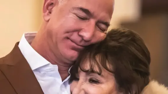 رحيل جاكلين بيزوس والدة جيف بيزوس عن 78 عاماً بعد معاناة مع الخرف