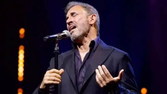 كاظم الساهر يتألق في حفل غنائي مميز بجدة الليلة