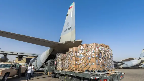انطلاق الطائرة السابعة لدعم غزة من الجسر الجوي الكويتي