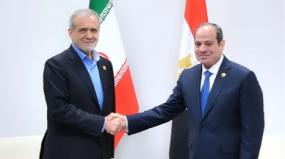 الرئيس السيسي والرئيس الإيراني يناقشان تعزيز العلاقات الثنائية هاتفيًا