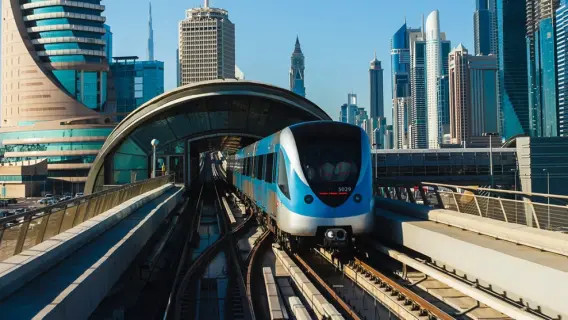 مترو دبي ينقل 850 ألف راكب يومياً ومليون راكب في أوقات الذروة