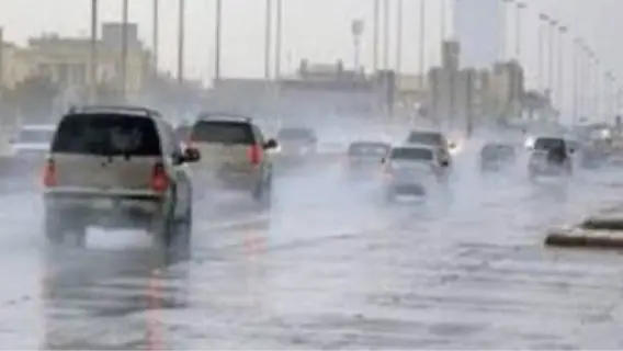 أمطار غزيرة وسيول تواصل هطولها على مكة والمدينة