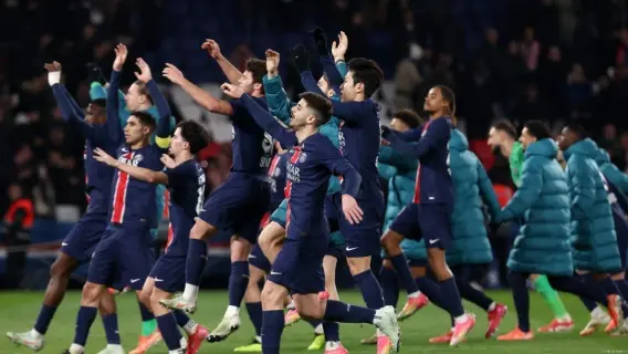 الأمطار الغزيرة تؤجل مباراة مرسيليا وباريس سان جيرمان