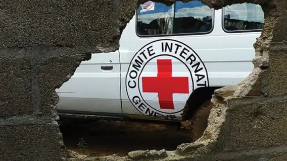 الصليب الأحمر يتقدم لتسلم نعوش الرهائن الإسرائيليين من غزة