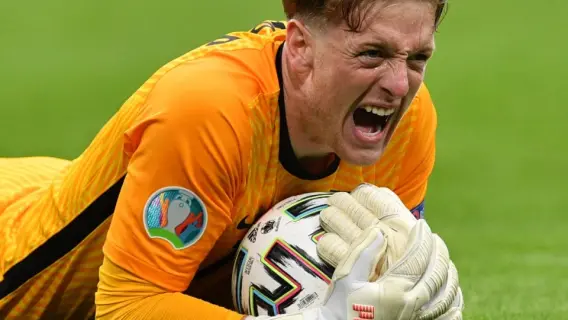 بيكفورد يتطلع لتعزيز رقمه القياسي في نظافة الشباك مع إنجلترا