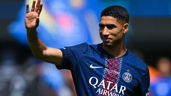 استبعاد أشرف حكيمي من مواجهة لوريان لراحة قصيرة