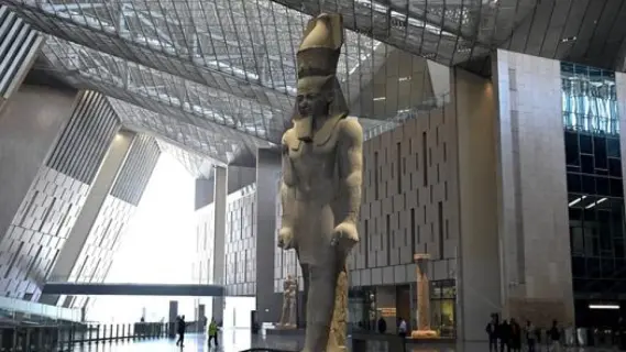 اكتشف أسعار العملات التذكارية للمتحف المصري الكبير