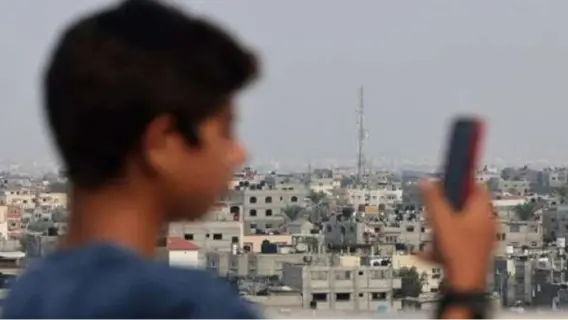 انقطاع الإنترنت والاتصالات في غزة يؤثر على الحياة اليومية