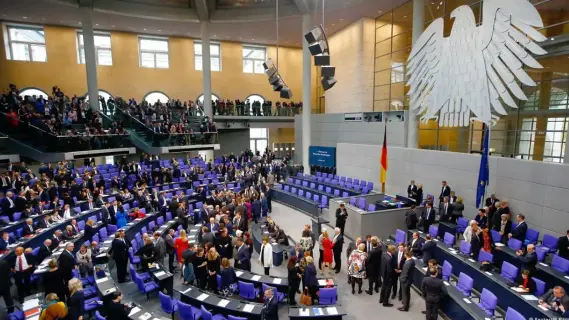 إقرار قانونين في ألمانيا لتخفيض تكلفة الكهرباء