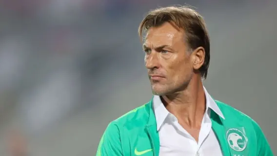 رينارد قريب من معادلة إنجازه السابق مع المنتخب السعودي