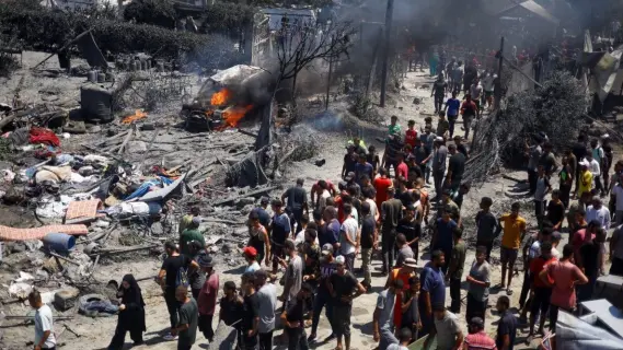 مجزرة إسرائيلية جديدة في منطقة المواصي جنوب القطاع