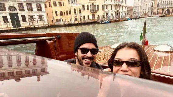 بالصور لقطات حفل زفاف بينار دينيز وكان يلدريم